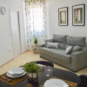  Apartamento Adriana. Céntrico, A 50m De La Playa. España